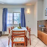 Nino-2 By Interhome * Πόρετς