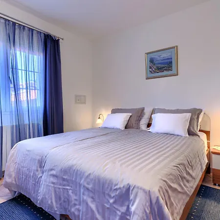 Appartement Nino-2 By Interhome