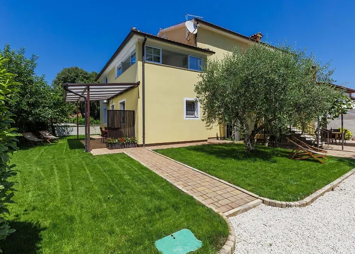 Nino-2 By Interhome * Poreč