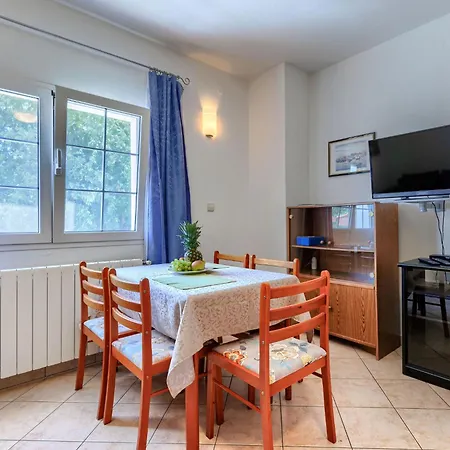 Appartamento Nino-2 By Interhome *